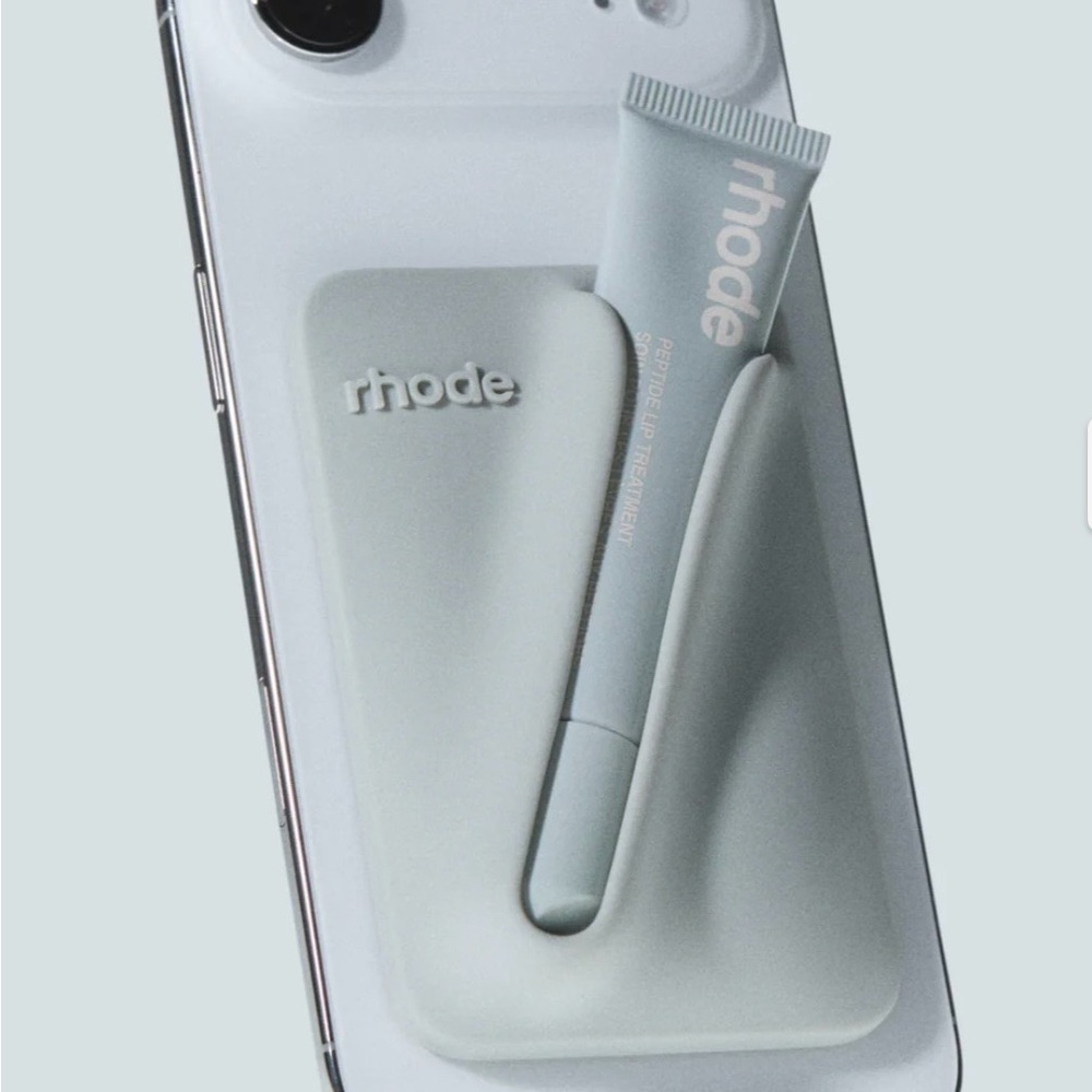 *NEW* Rhode Snap on Lip Case